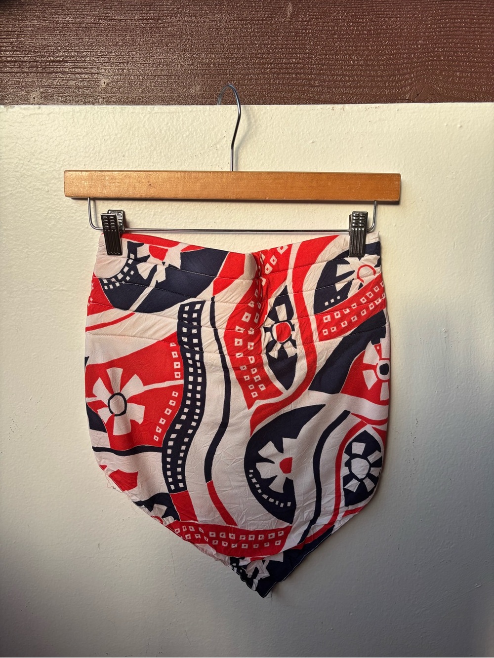 70s Bandanna top Women’s Red & Navy Patterned